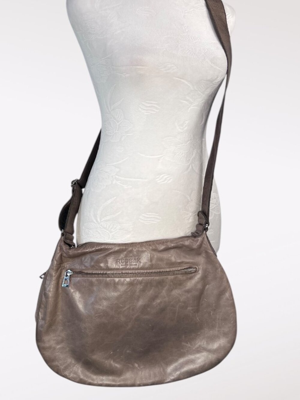 Rudsak Taupe Gray Leather Sling Bag Slouchy Hobo Minimalist Avant Garde